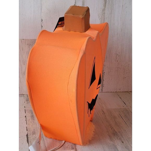 Toys R Us festive luminary pumpkin Halloween home decor - Picture 5 of 11